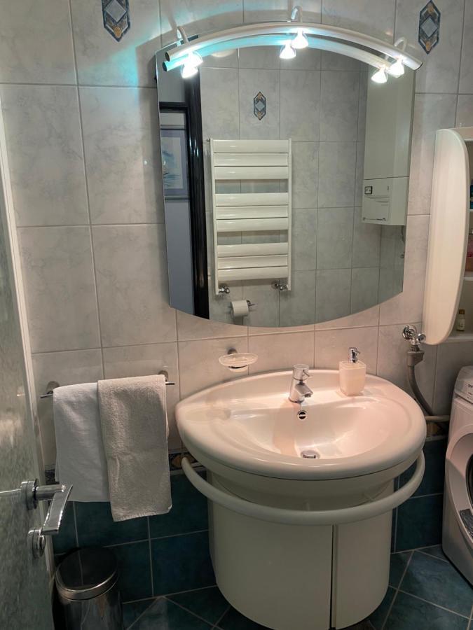 Apartman Njivice Exterior foto