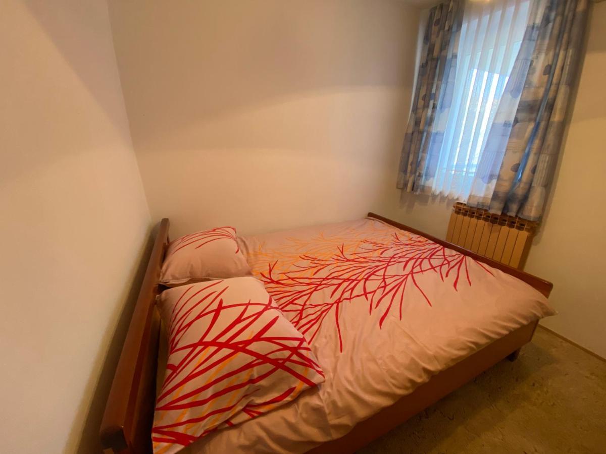 Apartman Njivice Exterior foto